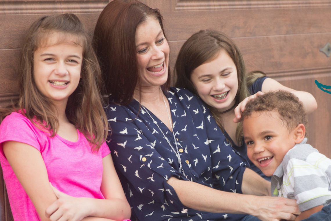 Gotcha Mama Podcast Guest Lindsay Leiviska with her three children